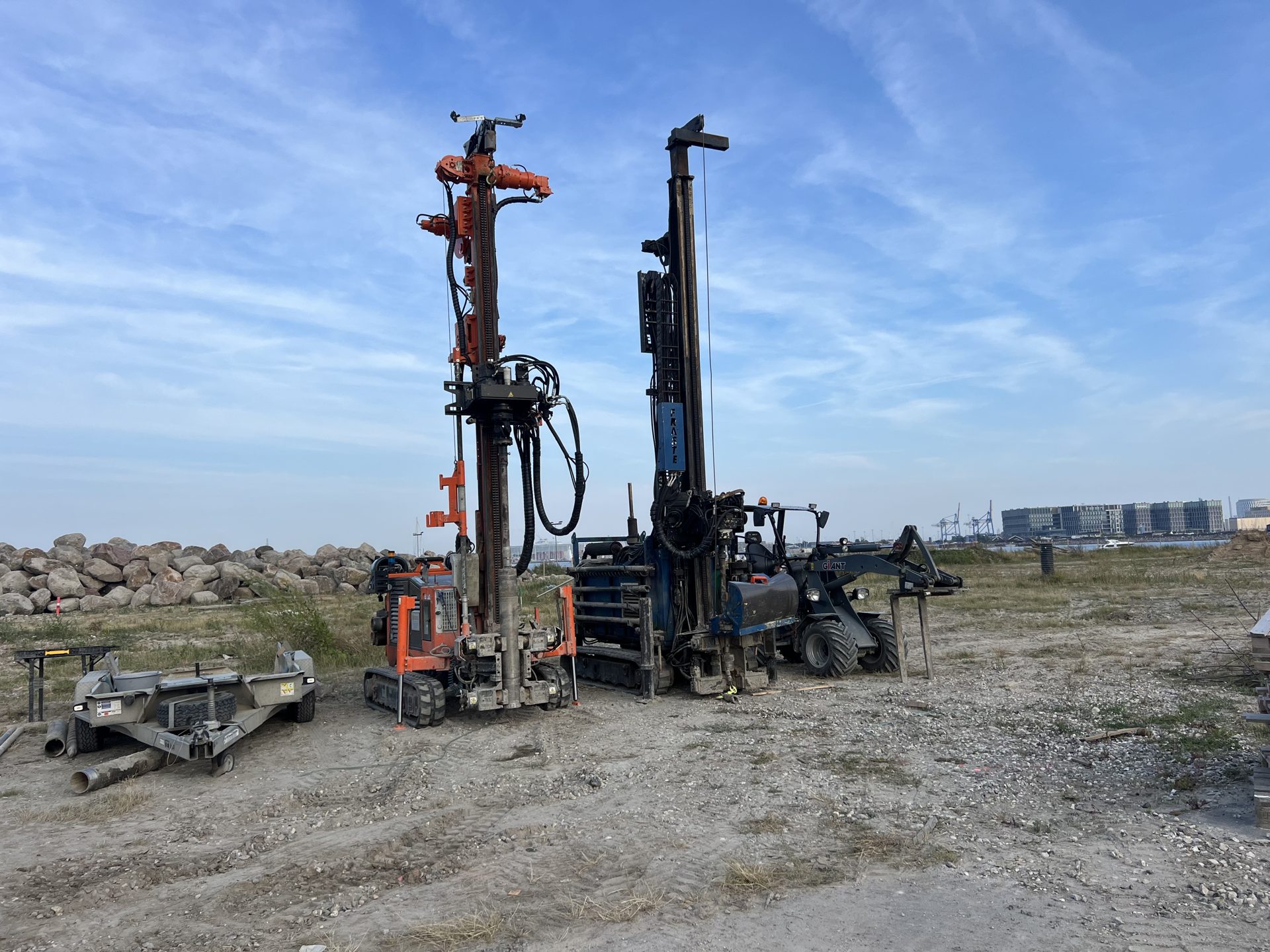 Prøveboringer og filterinstallation